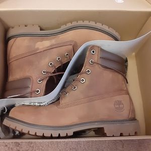 Womens Timberland 6 inch Boot